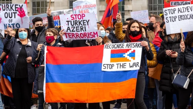 Dağlık Karabağ: 'Ermenistan'da birçok kişi anlaşmayı teslimiyet olarak görüyor'