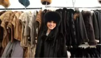 Koronavirüs: Hollanda virüs mutasyonu sonrası vizon çiftliklerini hızla kapatmaya hazırlanıyor