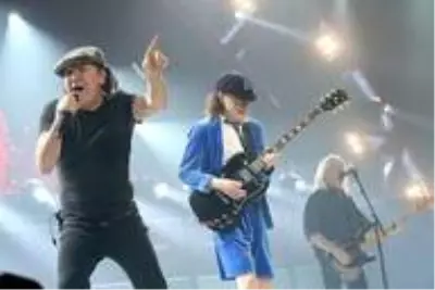 AC/DC 6 yıl sonra albüm çıkardı: 'Değişim karşısında çok inatçıyız'