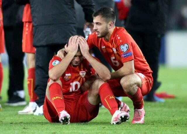 EURO 2020'ye katılma hakkı kazanan Kuzey Makedonya'da Pandev ve Eljif Elmas gözyaşlarını tutamadı