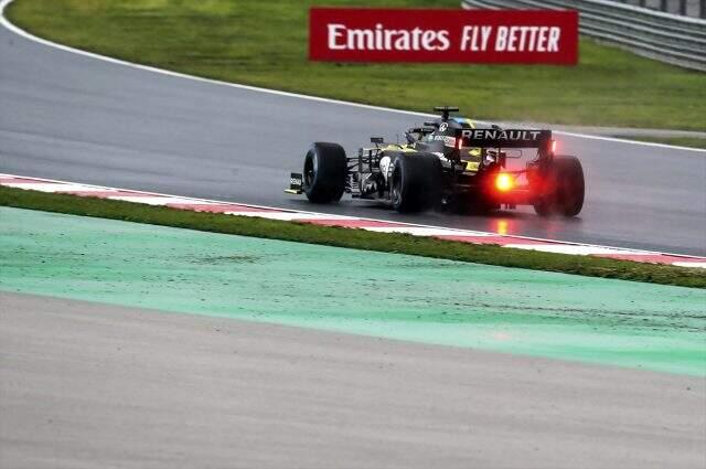 Formula 1 Türkiye Grand Prix'si sıralama turlarına yağmur damga vurdu