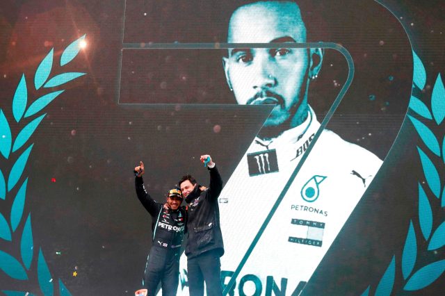 Son Dakika: İstanbul Grand Prix'sinde sezonun şampiyonu Hamilton oldu! Schumacher'in rekorunu egale etti