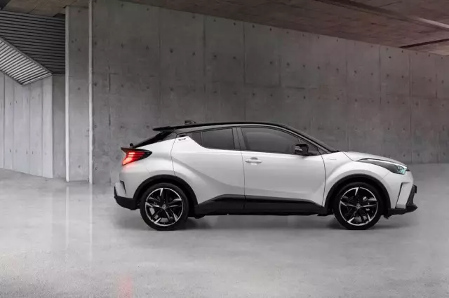 Toyota C-HR'a GR Sport dopingi