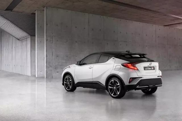 Toyota C-HR'a GR Sport dopingi