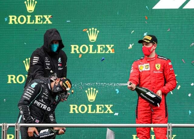 Cumhurbaşkanı Danışmanı iddiayı doğruladı! Formula 1 kutlamalarında şampanya kullanılmadı