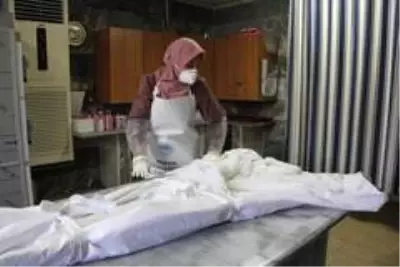 Kimsenin cesaret edemediğini yapan gassallar mesleklerini anlattı: Kurtlanmış cenazeler geliyor, onlarda çok zorlanıyoruz