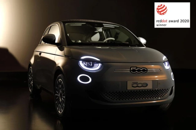 2020 Red Dot Tasarım Ödülü Elektrikli Fiat 500'ün