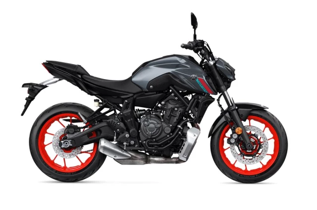 Hyper Naked serisinin küçük kardeşi Yamaha MT-07 yenilendi