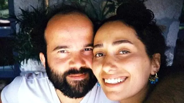 6 yıllık evlilik tek celsede bitti! Esra Ruşan ve Fatih Kızılgök boşandı