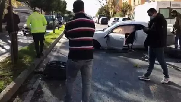 Sosyal medya fenomeni Enes Batur Etiler'de lüks otomobiliyle kaza yaptı