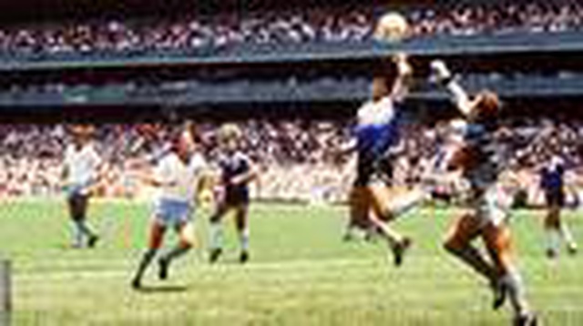 Diego Maradona: Arjantin'in sorunlu futbol dâhisi