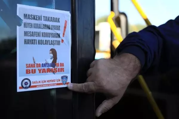 Otobüs şoförü, yasaklı olanlara oturulmaması için koltuklara 5 litrelik bidon bağladı