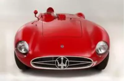 Maserati Tipo 300S'nin Venezuela GP zaferini kutluyor