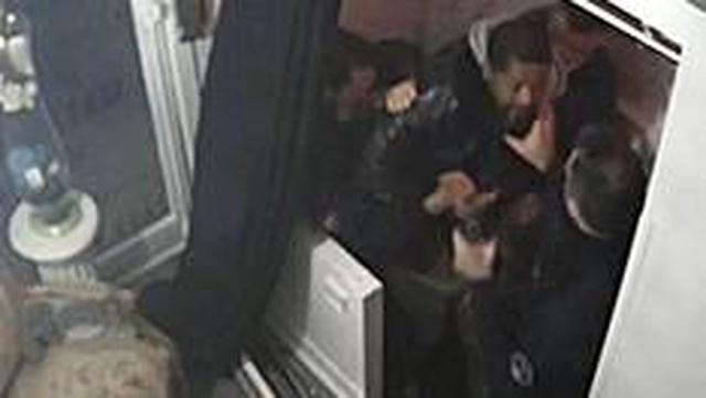 Michel Zecler: Paris'te siyah müzik yapımcısını döven dört polis hakkında soruşturma başlatıldı