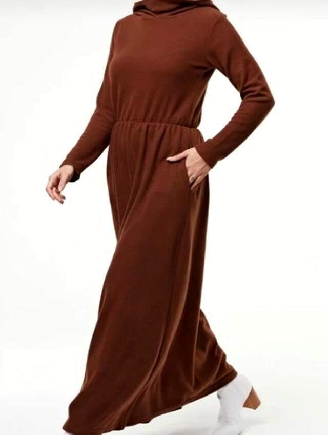 Tesettür triko elbise seçimi vücut tipine göre nasıl yapılır? Tesettür triko elbise seçimi vücut tipine göre nasıl yapılır?