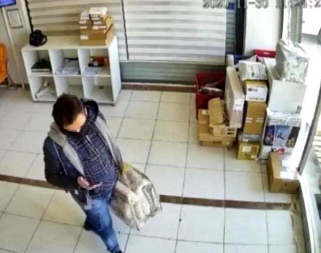 Polis bile şaşırdı! Avustralya'ya gönderilecek yorgandan 8 kilo uyuşturucu çıktı