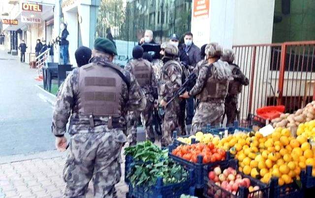Kahramanmaraş'ta kendisini gözaltına almak isteyen polise ateş açıp birini şehit eden zanlı böyle yakalandı