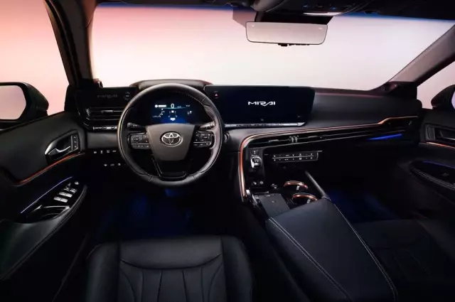 Hidrojen yakıtlı Toyota Mirai yenilendi