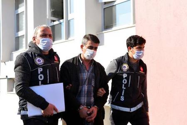 77 kilo eroin ele geçirildi; Paketlerin üzerindeki 'anka kuşu' sembollerinin anlamı araştırılıyor 77 kilo eroin ele geçirildi; Paketlerin üzerindeki 'anka kuşu' sembollerinin anlamı araştırılıyor