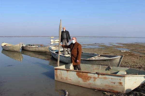 2 bin vatandaşın geçim kaynağı Marmara Gölü yok oluyor! Derinlik 40 santimetreye düştü