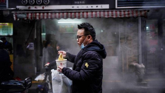 Yaklaşık bir yıl sonra koronavirüs salgınının başlangıç noktası Wuhan