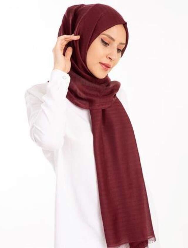 Kıyafete göre eşarp seçimi nasıl olmalı?