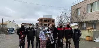 Son dakika haberi! Biga'da polislerden engelli Yiğit'e doğum günü sürprizi