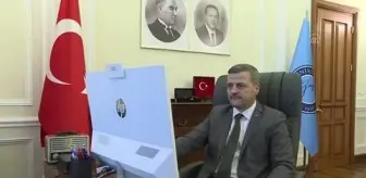 Gazi Üniversitesi Rektörü Yıldız, AA'nın 'Yılın Fotoğrafları' oylamasına katıldı