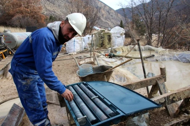 Erzurum'un Olur ilçesinde bakır ağırlıklı altın madeni bulundu
