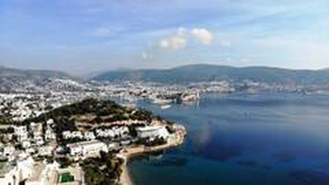 Yılbaşını evde geçirmek istemeyenler Bodrum'a akın ediyor