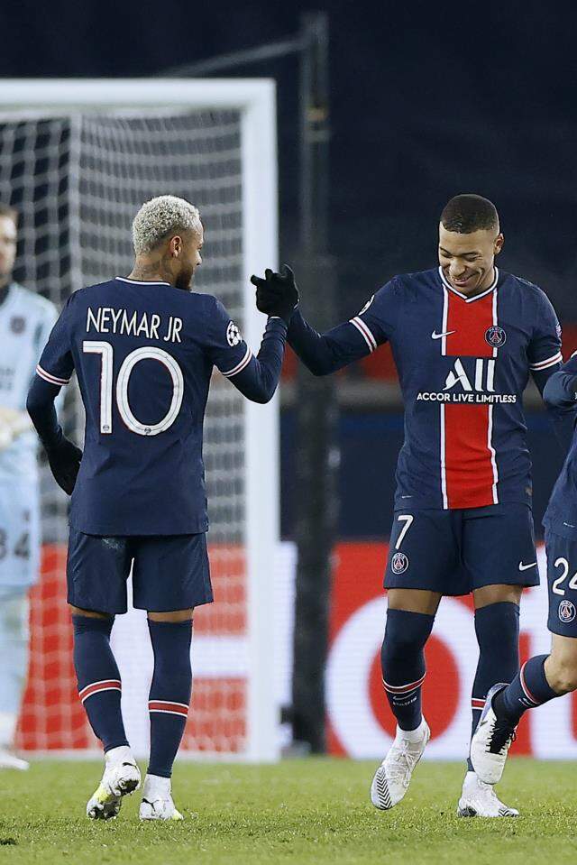 Paris Saint-Germain ve Juventus'un tokenları 24 saatte 300 milyon dolarlık işlem hacmiyle rekor kırdı