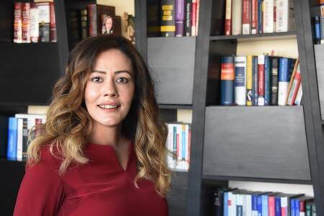 Oğlunun arkadaşıyla kaçan Akile Doğan'ın kocası konuştu: Benim tek isteğim oğlumu geri alıp, boşanmak Oğlunun arkadaşıyla kaçan Akile Doğan'ın kocası konuştu: Benim tek isteğim oğlumu geri alıp, boşanmak