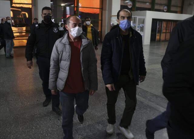 Gidecek yeri olmadığını söylemesine rağmen ceza kesilen kimsesiz vatandaş Ankara'da misafirhaneye yerleştirildi Gidecek yeri olmadığını söylemesine rağmen ceza kesilen kimsesiz vatandaş Ankara'da misafirhaneye yerleştirildi