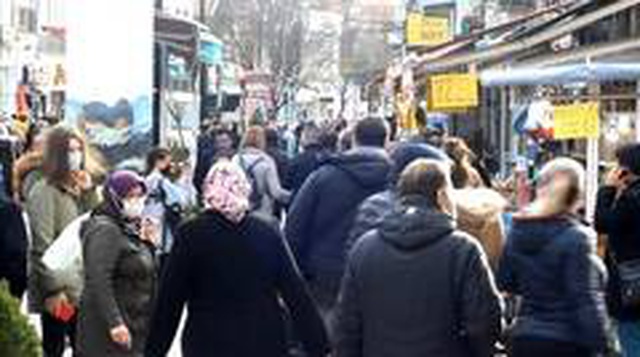 Bulgarlar Edirne'ye stok akını yaptı, adım atacak yer kalmadı Bulgarlar Edirne'ye stok akını yaptı, adım atacak yer kalmadı