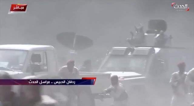 Yemen'in Aden Havalimanı'ndaki patlamalarda ölü sayısı 22'ye yükseldi Yemen'in Aden Havalimanı'ndaki patlamalarda ölü sayısı 22'ye yükseldi