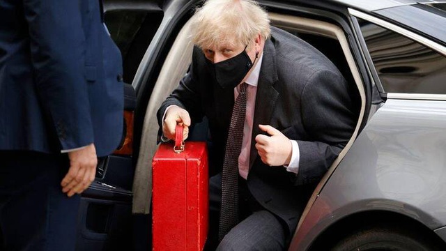 Brexit: İngiltere'nin AB ile bağları bu gece fiilen sona eriyor