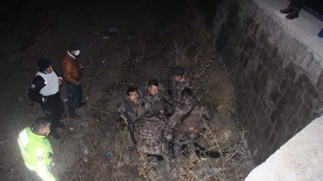 Kayseri'de hareketli dakikalar! Polisi vuran şahıs PÖH'ün nefes kesen operasyonu ile yakalandı Kayseri'de hareketli dakikalar! Polisi vuran şahıs PÖH'ün nefes kesen operasyonu ile yakalandı