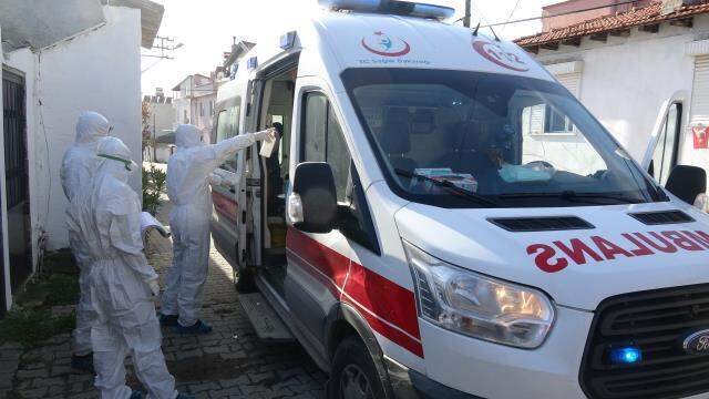 Mutasyona uğramış virüslü vaka, karantinadaki evinden alınıp yurda götürüldü Mutasyona uğramış virüslü vaka, karantinadaki evinden alınıp yurda götürüldü