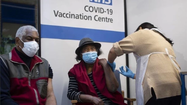 İngiltere'de Covid-19 salgın artmaya devam ediyor: Kıdemli doktor, hastanelere 'yoğunluğa hazır olun' çağrısı yaptı