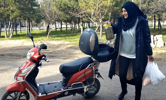 Bir şişe pekmezle organik ürün yapmaya başlayan girişimci kadın, şimdi siparişlere yetişemiyor Bir şişe pekmezle organik ürün yapmaya başlayan girişimci kadın, şimdi siparişlere yetişemiyor