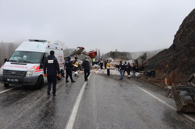 Son dakika! Yozgat'taki zincirleme trafik kazasında 3 kişi öldü, 2 kişi yaralandı