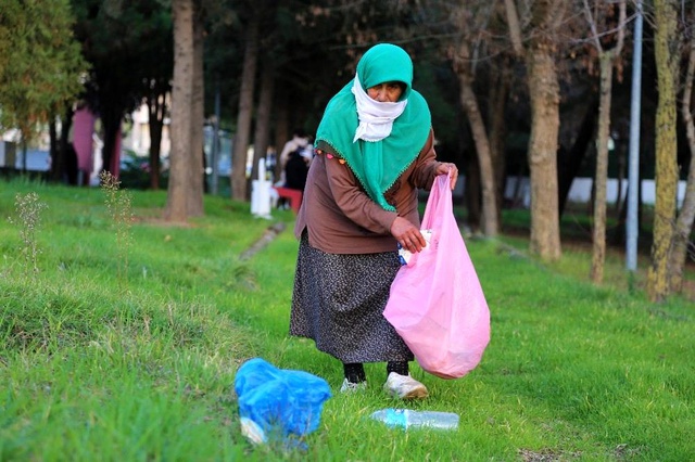 73 yaşında geri dönüşüm kralı oldu, evini fabrika yaptı 73 yaşında geri dönüşüm kralı oldu, evini fabrika yaptı