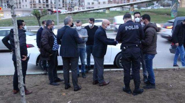 Bursa'da iş insanına akılalmaz tuzak: Patlayan lastiğini değiştirirken 1 milyon 600 bin TL'sini çaldılar Bursa'da iş insanına akılalmaz tuzak: Patlayan lastiğini değiştirirken 1 milyon 600 bin TL'sini çaldılar
