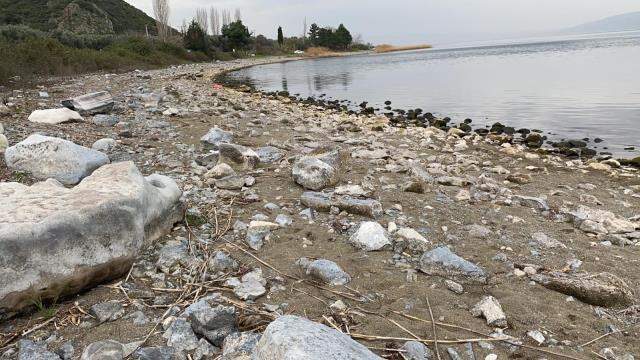 Göl çekilince efsanedeki kayıp şehir ortaya çıkmaya başladı
