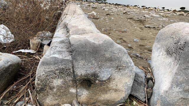 Göl çekilince efsanedeki kayıp şehir ortaya çıkmaya başladı