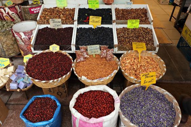 Pandemide ebegümecine talep arttı, kilosu 300 liraya çıktı Pandemide ebegümecine talep arttı, kilosu 300 liraya çıktı