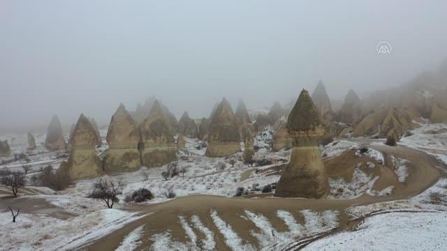 Masal diyarı Kapadokya beyaz örtüye büründü Masal diyarı Kapadokya beyaz örtüye büründü