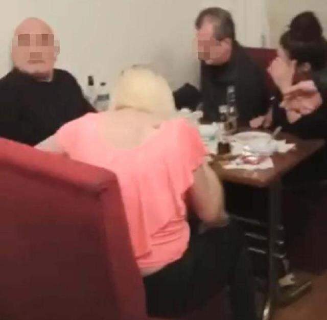 Neye uğradıklarını şaşırdılar! Pavyona dönüştürülen eve baskın Neye uğradıklarını şaşırdılar! Pavyona dönüştürülen eve baskın