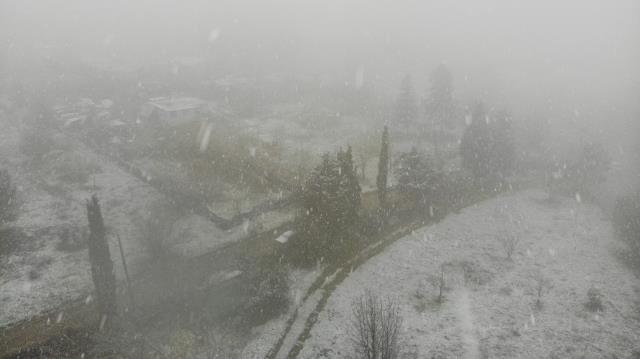 Son Dakika! İstanbul'da beklenen kar yağışı Anadolu Yakası'nda başladı