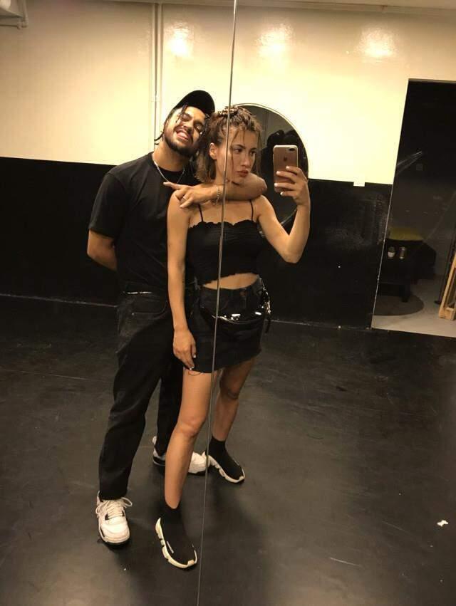 'Sevgilim beni İrem Derici ile aldattı' iddiasıyla gündeme gelen fenomen Gökçe Yıldırım, bu sefer de kalça dansı yaptı